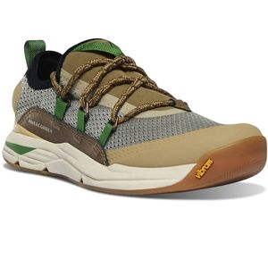NWT. Danner Rivercomber Water Shoes. Bronze/Birch. Size 9